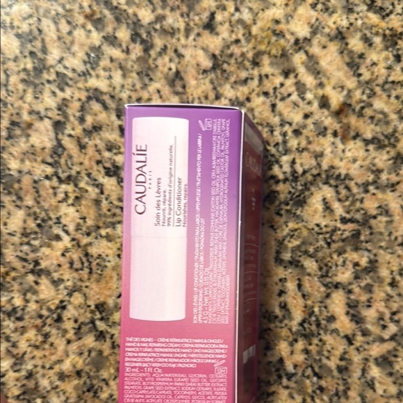 Caudalie Hand and Nail Repairing Cream Set - Picture 3 of 5